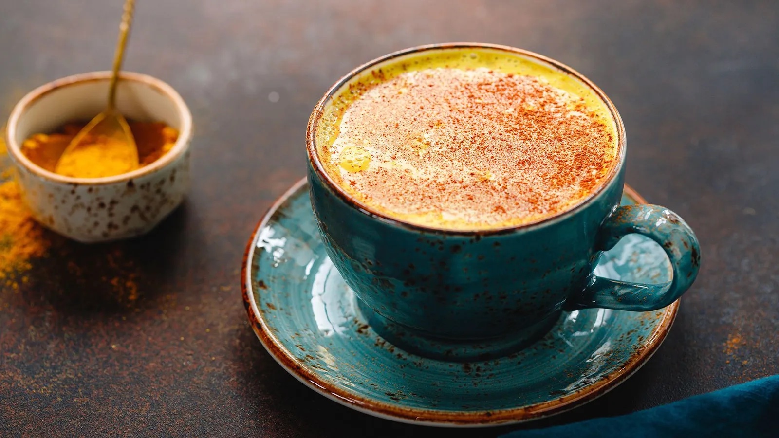 What Is Turmeric Coffee? Health Benefits and Recipe Leafyaroma®